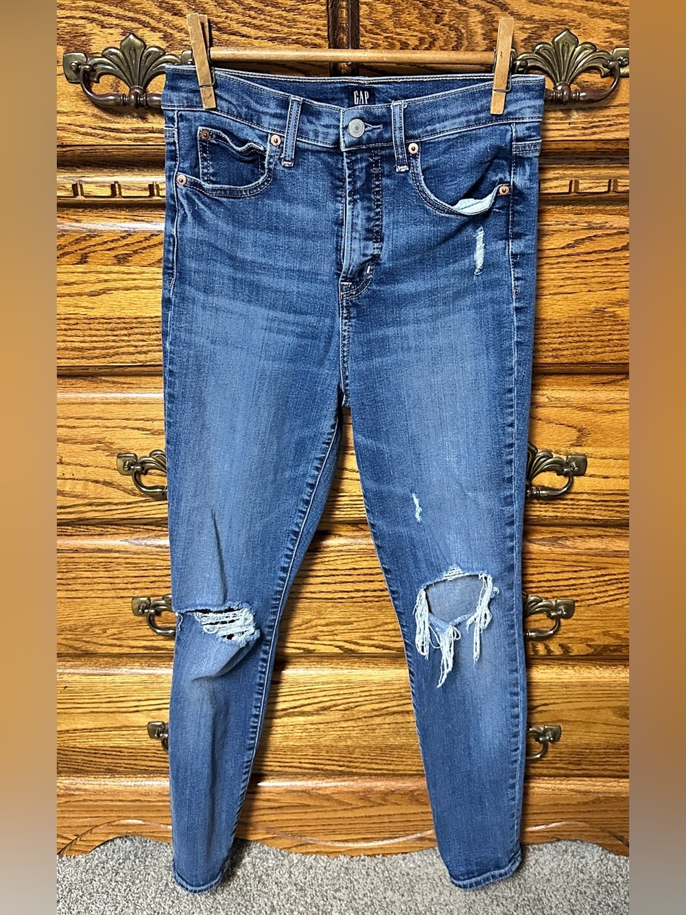 GAP Women's Skinny Ripped Jeans - Blue Wash